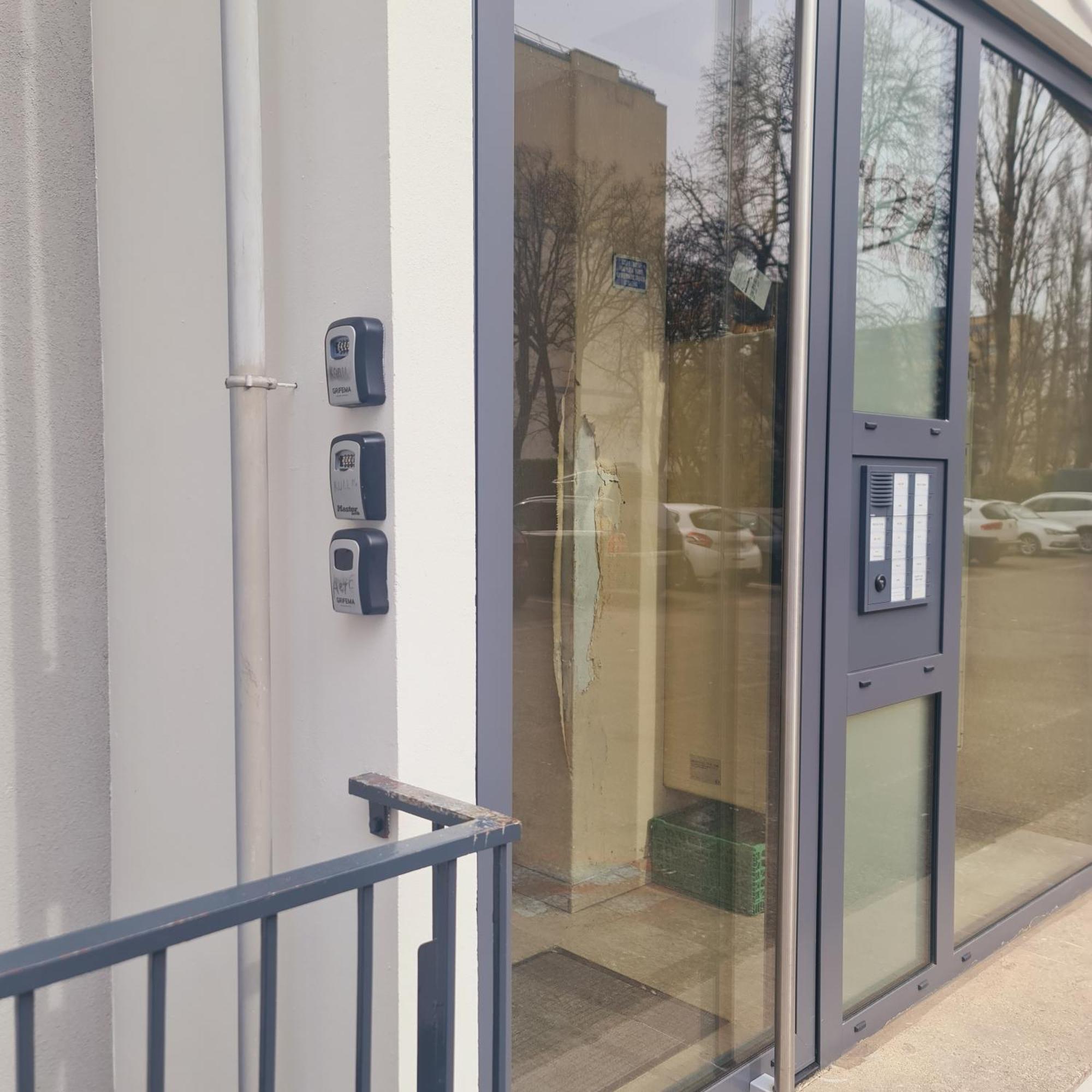 Studio Kaan Avec Terasse 5Mn Basel Airport Сен-Луи Екстериор снимка